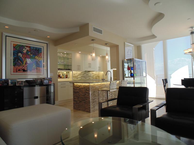 Ariescontractors.com condo remodel